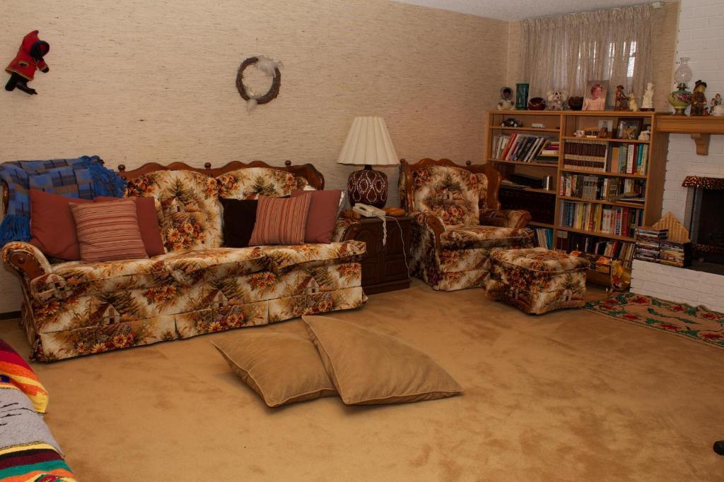 Cozy Nest Bed & Breakfast YYC Dış mekan fotoğraf